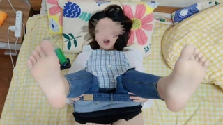 “老公救我，我屁眼要裂了”老婆和胖单男后续，菊花塞丝袜暴力深喉内射