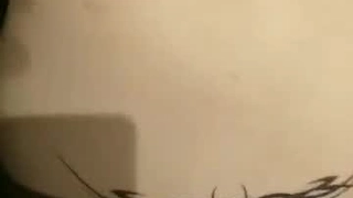 深色头发的亚洲少女在高清中自慰