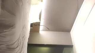 91炮神约啪高素质职业装长发美女换上女仆装跪在地上销魂口活轻SM爆操呻吟给力淫叫“骚逼要被大鸡巴操烂了”对白淫荡